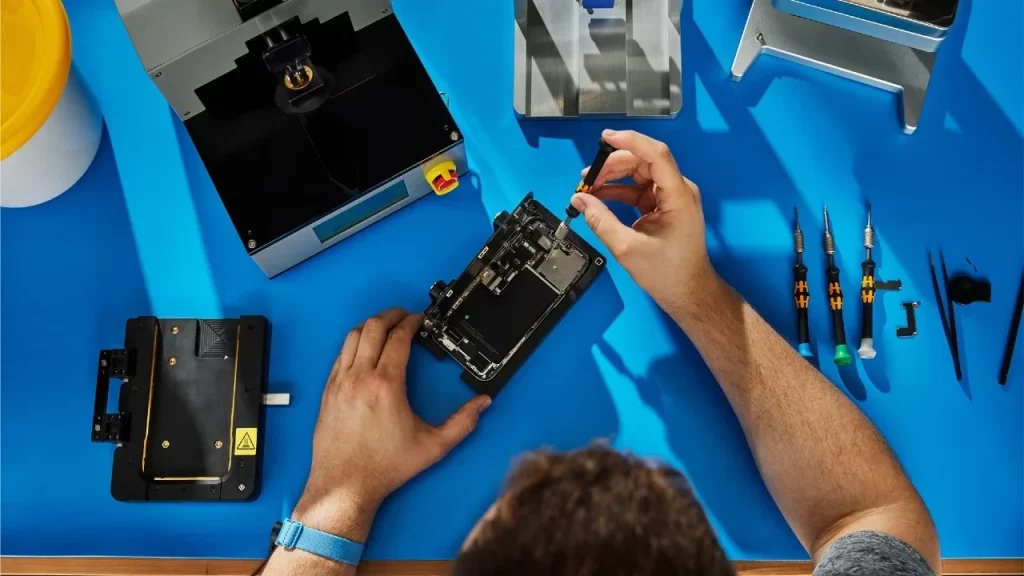 The Advantages of Using Computer Repair Skills for DIY Iphone Screen Replacements