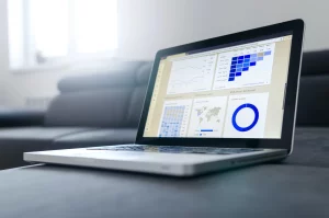 How CRM Software Can Streamline the Process of Encouraging Customer Reviews for SEO